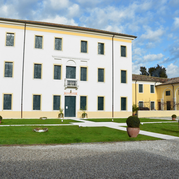 Villa Castagna - Crocetta del M.llo, Italy