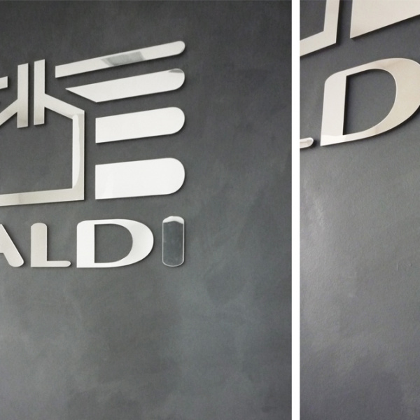 Galdi chooses Isocolor for his headquarters